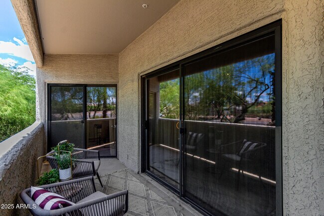 Building Photo - 10401 N Saguaro Blvd
