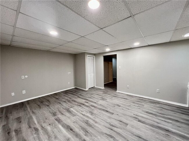 Building Photo - 1502 Queen Anne Ct