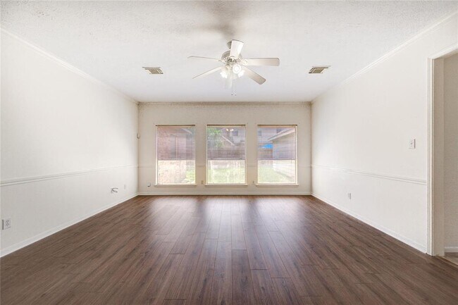 Building Photo - 15206 Garett Green Cir