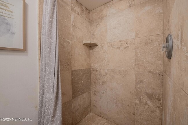 Building Photo - 4 20th Ave S