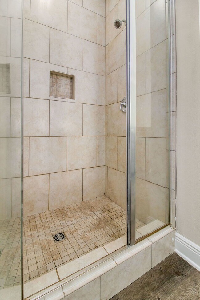 Building Photo - Stunning Two-Story Home with 4 Bedrooms, 2.5 Baths, and an Upstairs Living Room!