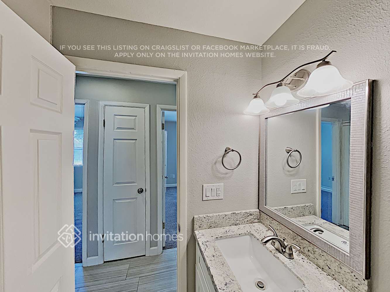 Building Photo - 5424 S El Camino Dr