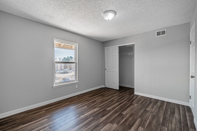 Building Photo - ONE MONTH FREE! 2BD, 1BA Remodeled Westminster Condo. One Parking Spot. Washer/ Dryer Included.
