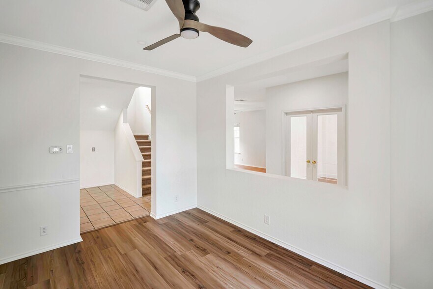 Building Photo - 1622 Abbey Ln