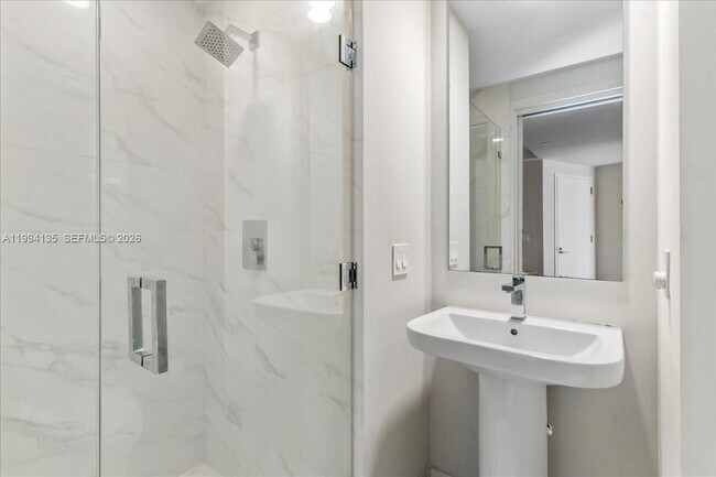 Building Photo - 801 S Miami Ave