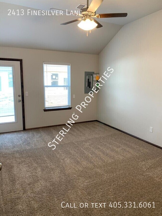 Building Photo - 2413 Finesilver Ln