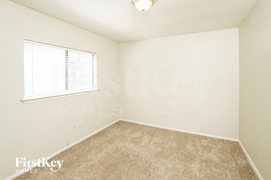 Building Photo - 26511 Cypresswood Dr