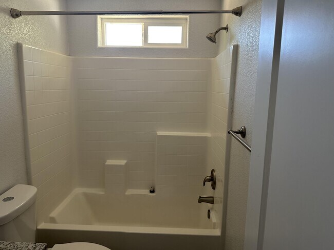 Building Photo - 21601 Garibaldi Ct