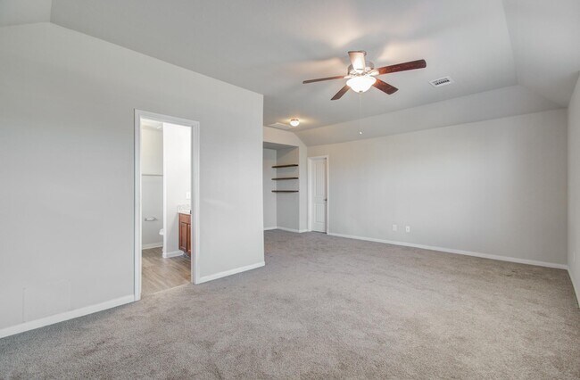 Building Photo - 3514 Vivaldi Dr