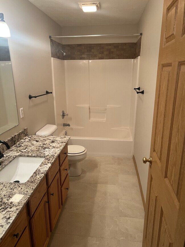 Building Photo - 11913 Seven Pines Dr
