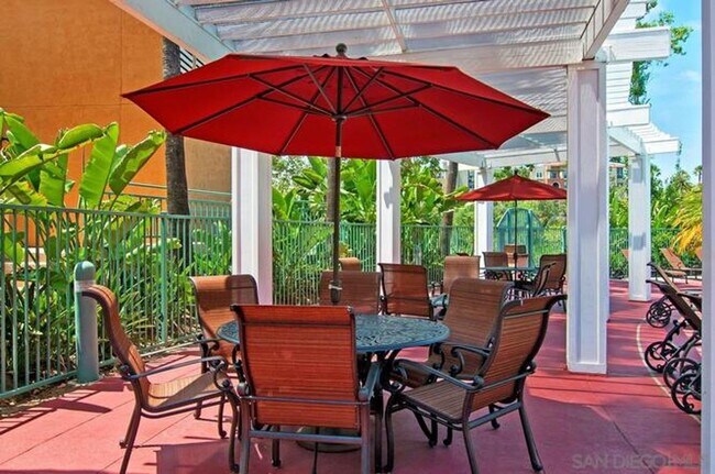 Building Photo - Two Bedroom Condo in the Heart of Mission Valley