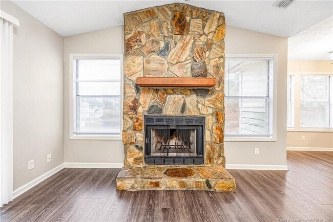 Building Photo - 6813 Willowbrook Dr