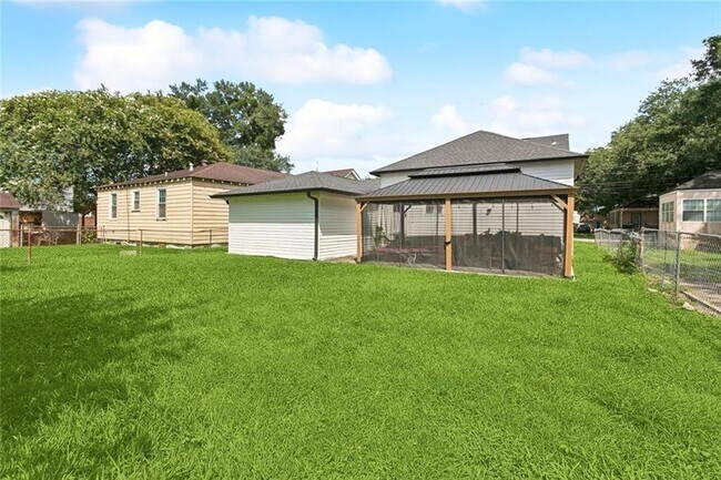 Building Photo - 616 Lebeau St