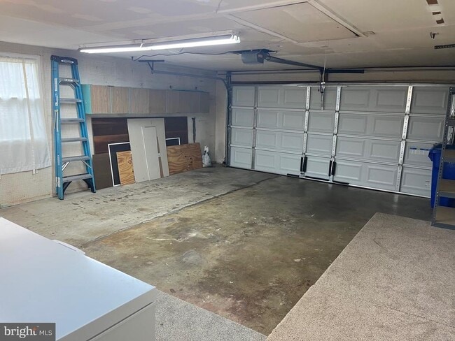 Building Photo - 3506 Mullin Ln