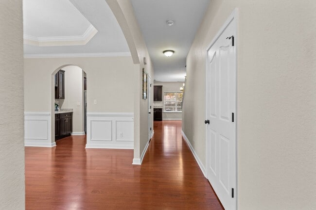 Building Photo - Dream Home Alert in Hampton!