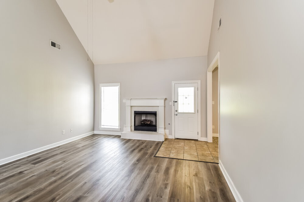 Building Photo - 1275 Heritage Lake Dr
