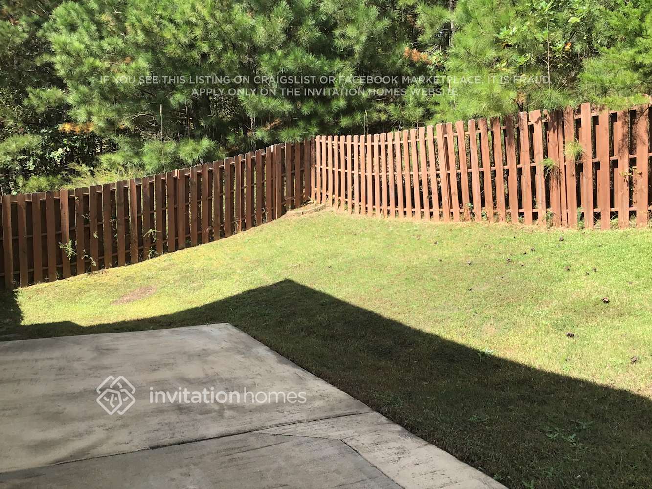 Building Photo - 80 Persian Ivy Way