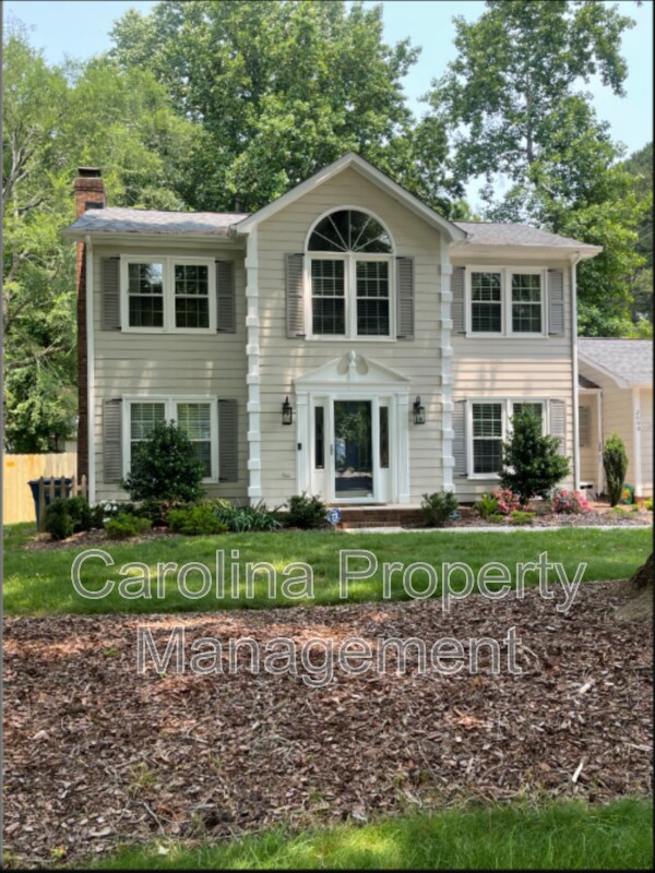 Primary Photo - 2000 Mill House Ln
