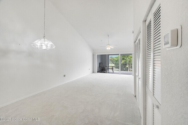 Building Photo - 575 Shadow Wood Ln
