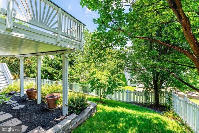 Building Photo - 20152 Boxwood Pl