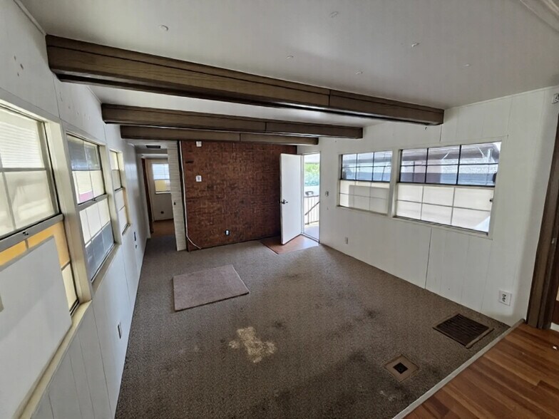 Building Photo - 2627 S Lamb Blvd