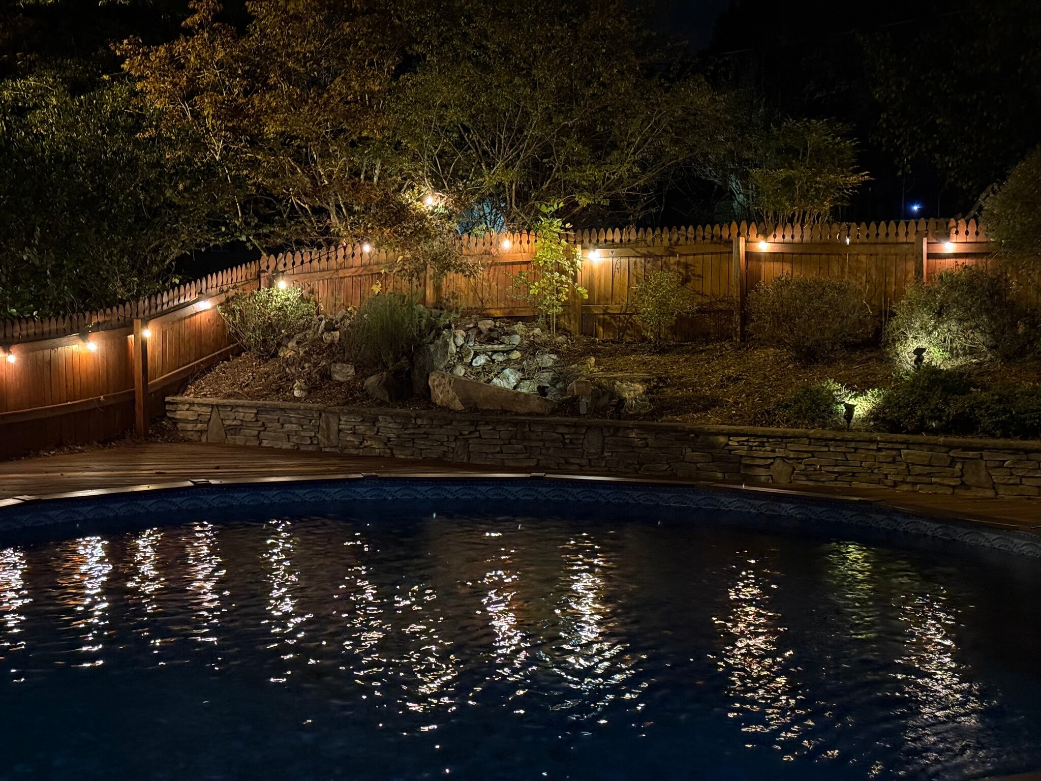 Nighttime movies & glow by the pool - 1011 Lake Shore Dr