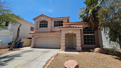 Building Photo - 4 Bedrooms near Silverado Ranch!