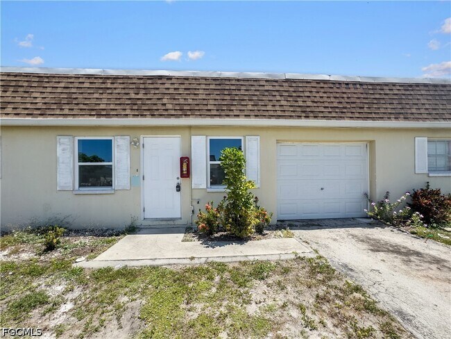 Building Photo - 6617 Warwick Cir