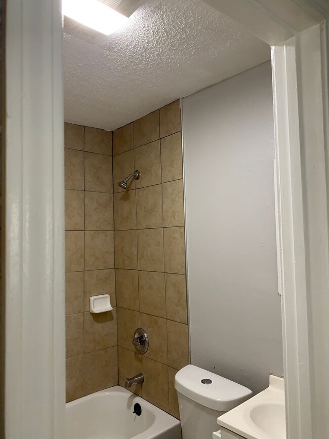 Building Photo - Single Family Home Ready for Occupancy wit...