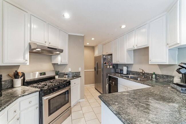 Building Photo - 12108 Wilsey Way