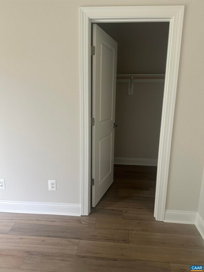 Building Photo - 2024 Calico Ct