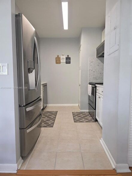 Building Photo - 301 SW 86th Ave