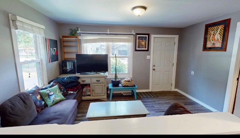 Building Photo - 130 Syril Dr
