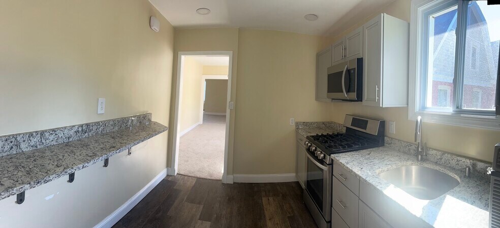 Building Photo - 927 Jancey St