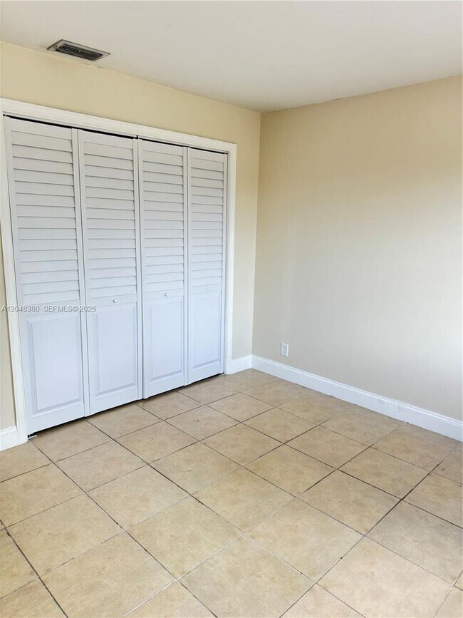 Building Photo - 3167 Coral Springs Dr