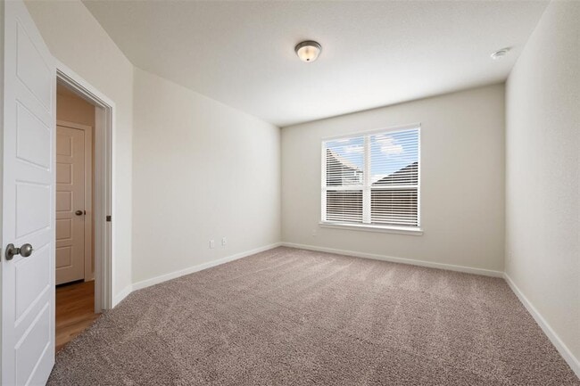 Building Photo - 109 Watch Hl