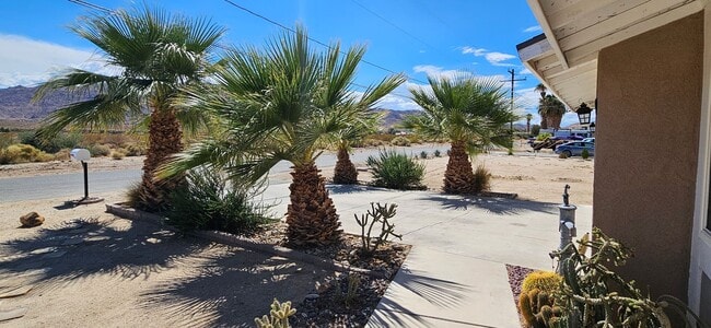 Building Photo - 74242 Pinon Dr