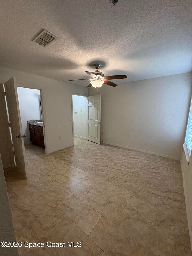 Building Photo - 3511 D'Avinci Way