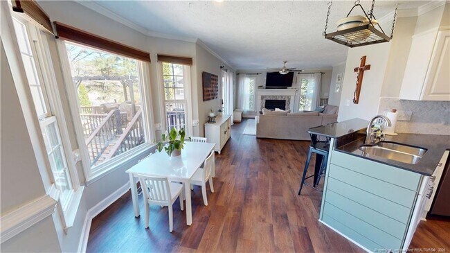 Building Photo - 338 Lionshead Rd