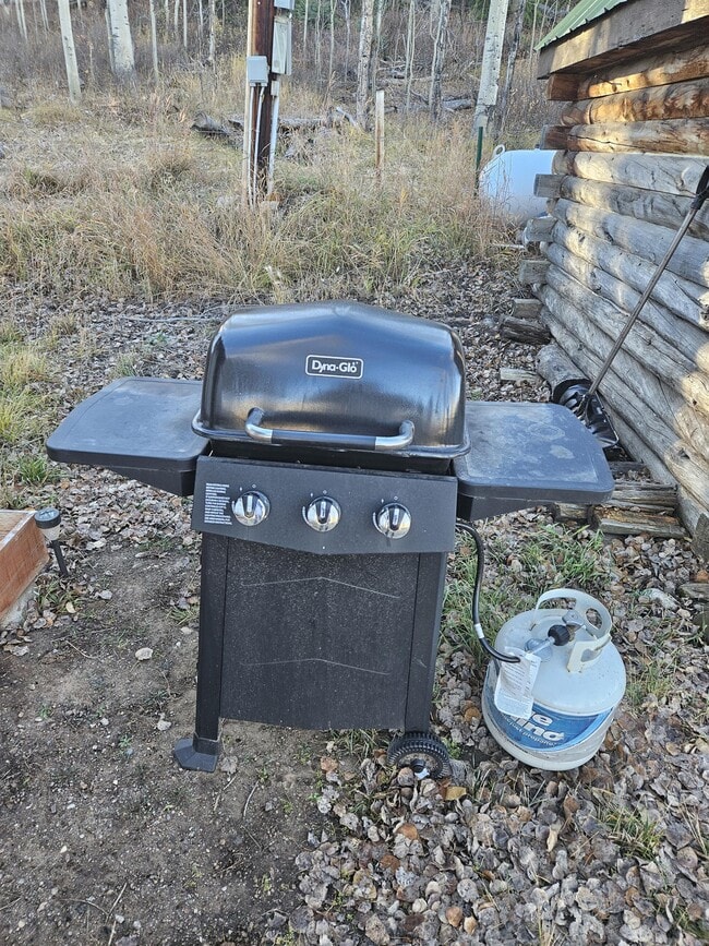 Building Photo - 2006 WY-352