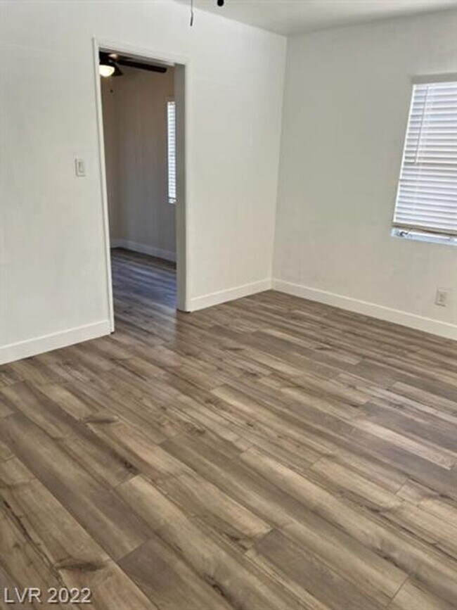 Building Photo - Charming 3-Bedroom Henderson Home with RV Parking!!