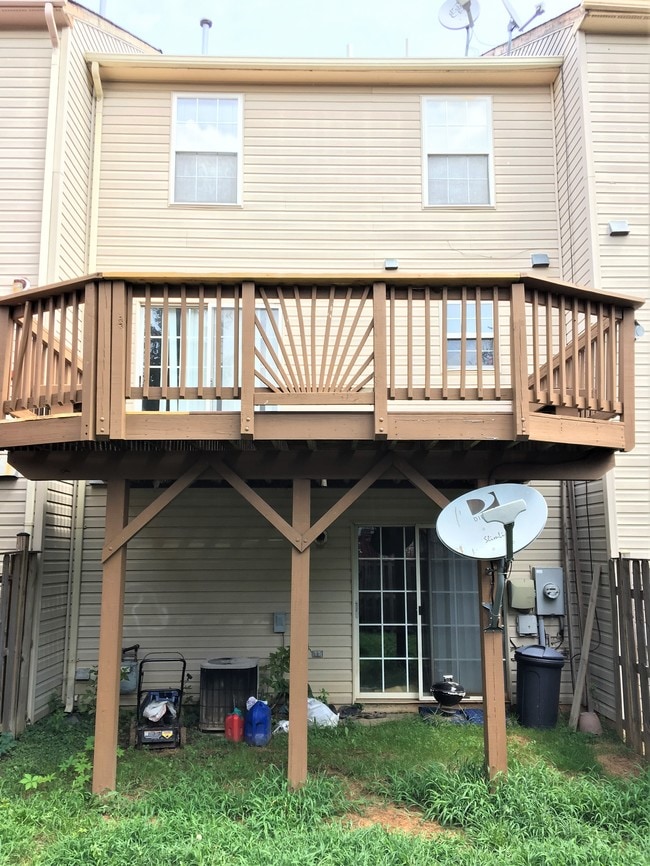 Building Photo - 14051 Pellita Terrace