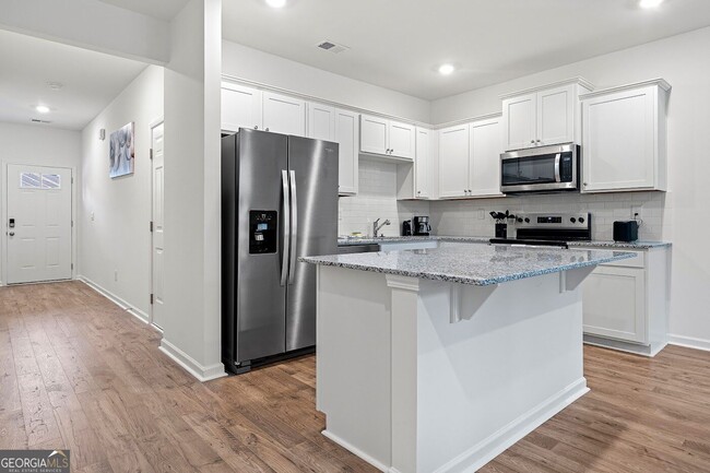 Building Photo - 1396 Grove Park Pl NW