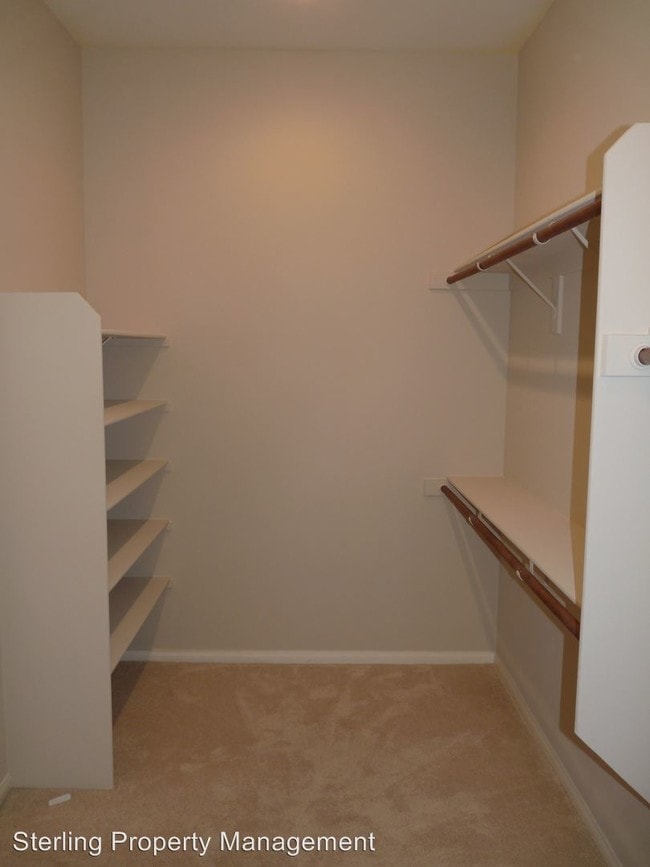 Building Photo - 3460 French Daisy St