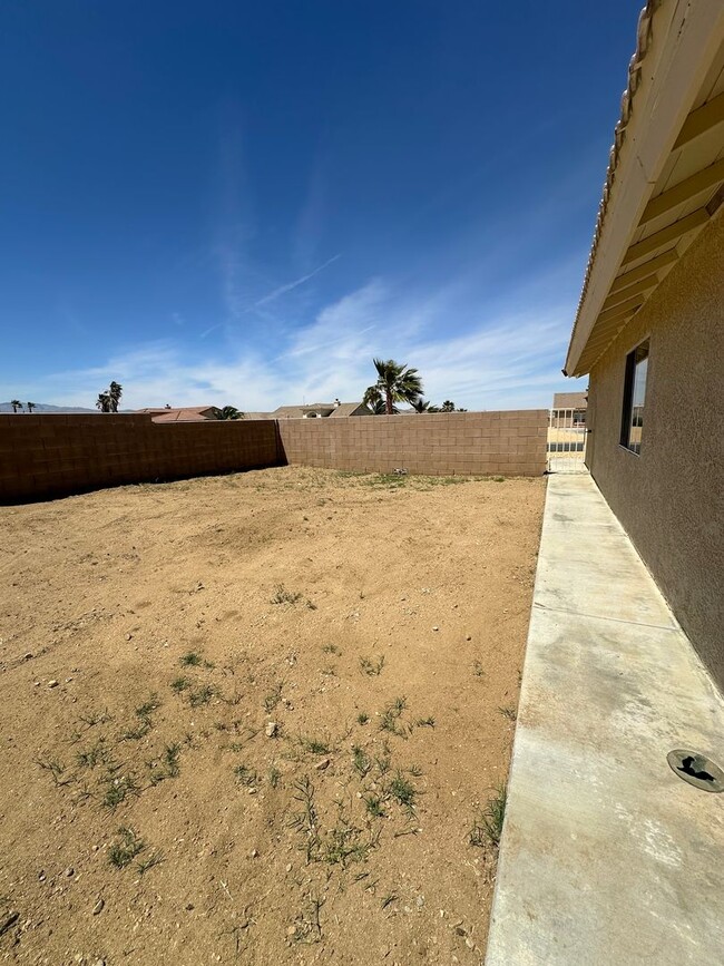 Building Photo - 3 bedroom, 2 bath in Copper Hills