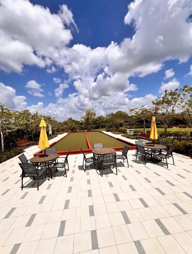 Building Photo - 15131 Courtland Ct