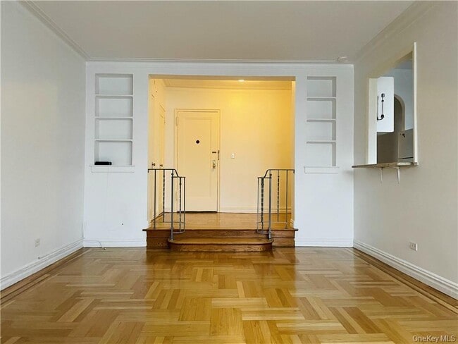 Building Photo - 210 Martine Ave