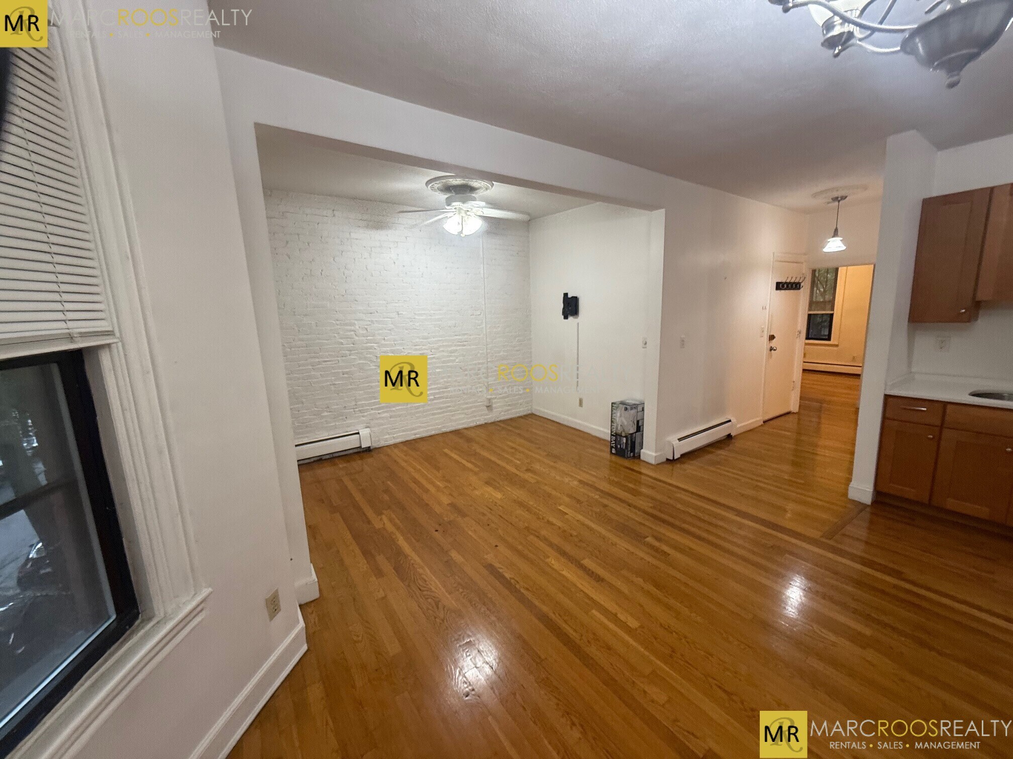 Building Photo - 43 E Springfield St