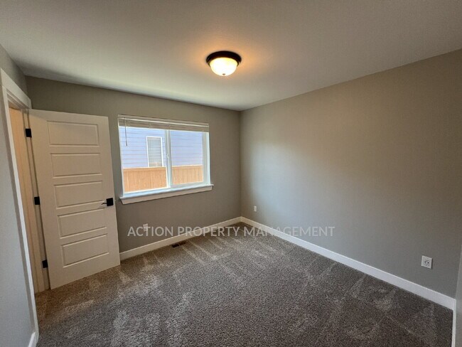 Building Photo - 3 bed 2 bath home in Sequim, close to everything