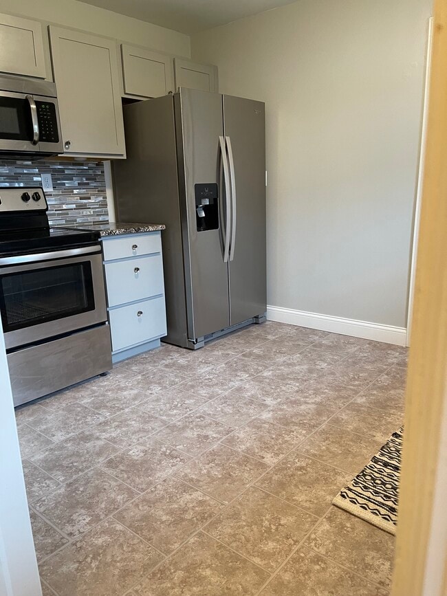 Building Photo - 4202 N Devon Ln